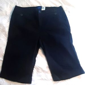 Dockers Ideal Fit capri pants, Navy blue size 16